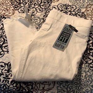 Coco + Carmen White Capri OMG